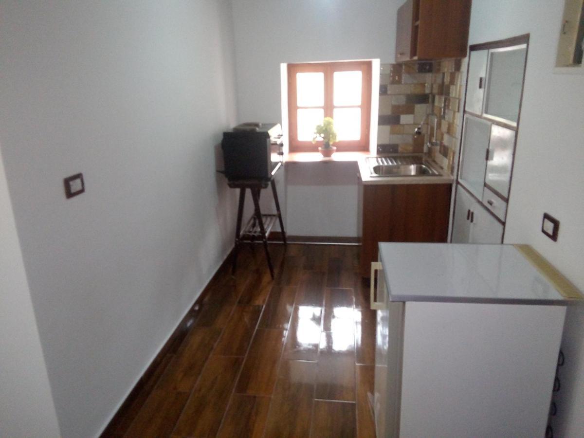 Ruols Guesthouse Gjirokastra Kültér fotó